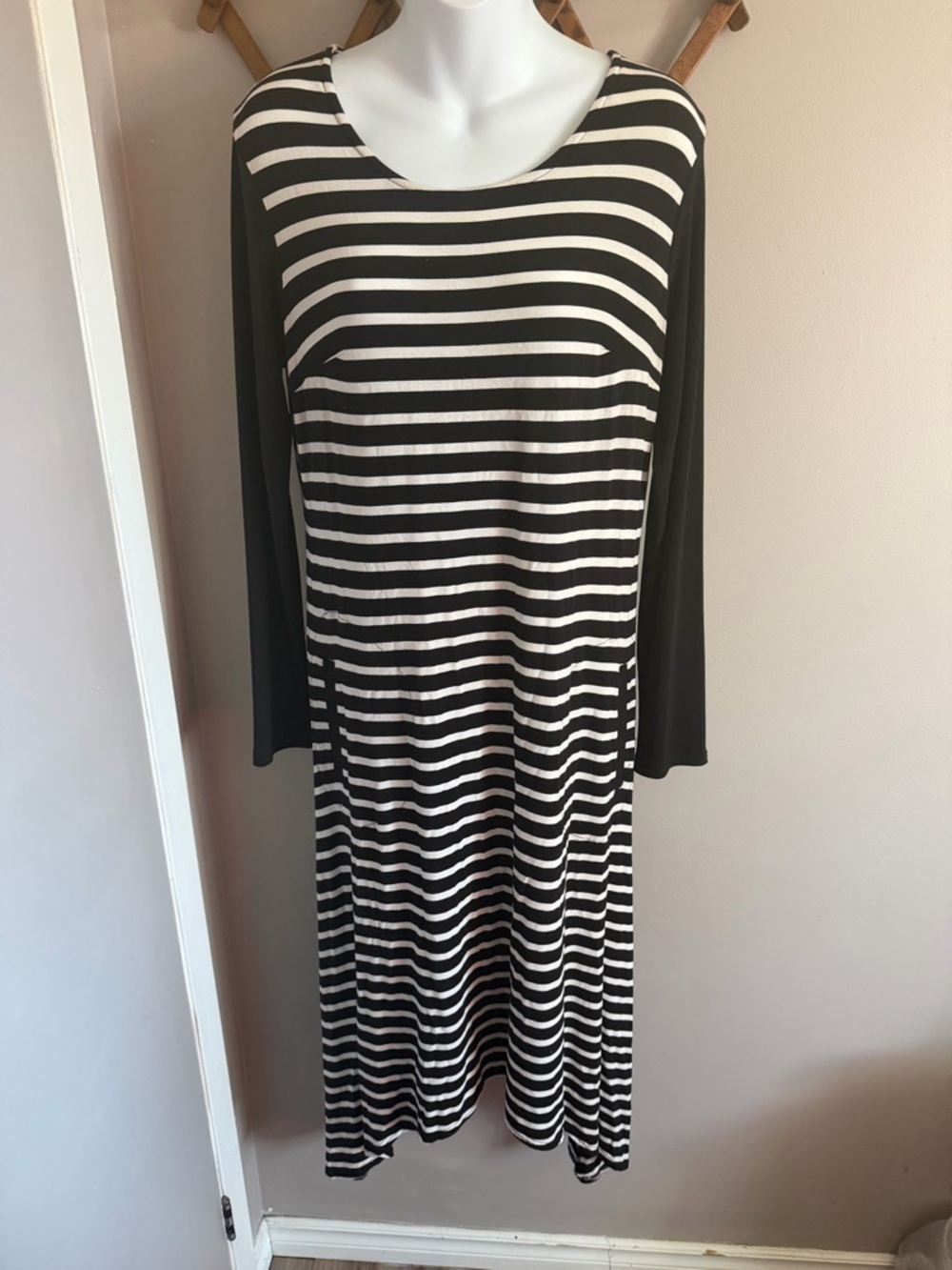 Joseph Ribkoff Striped Sharkbite Hem Midi Dress Size 10